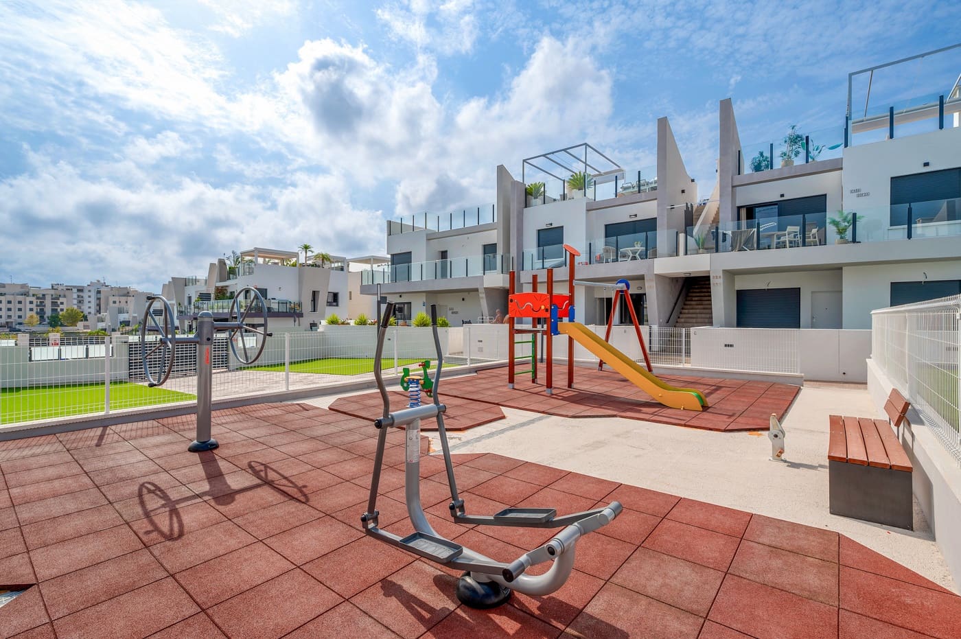 2 slaapkamer Appartement te koop in San Miguel de Salinas met zwembad - € 219.000 (Ref: 9199173)