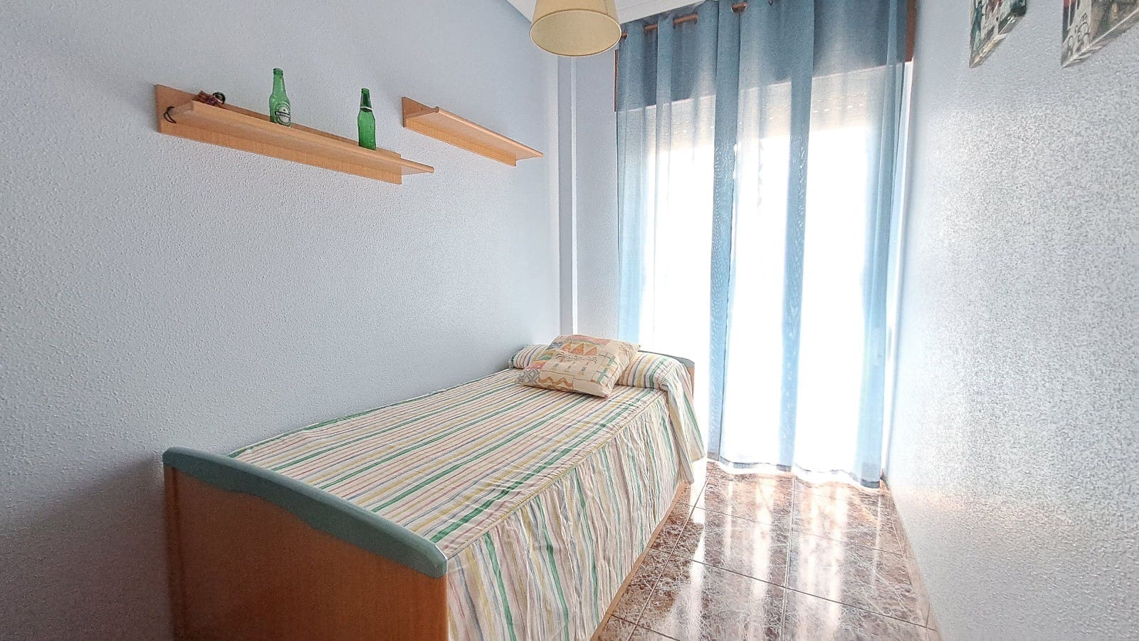 4 makuuhuone Huvila myytävänä paikassa Los Alcazares mukana 
autotalli - 310 000 € (Ref: 9199176)