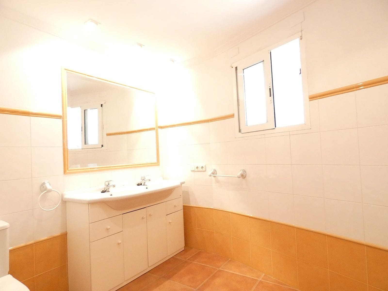 7 soverom Villa til salgs i Elda med svømmebasseng - € 399 995 (Ref: 9199180)