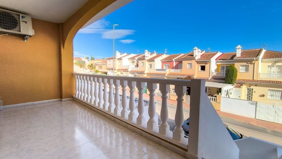 3 bedroom Townhouse for sale in Ciudad Quesada with pool - € 215,000 (Ref: 9199193)
