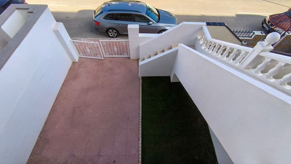 3 bedroom Townhouse for sale in Ciudad Quesada with pool - € 215,000 (Ref: 9199193)