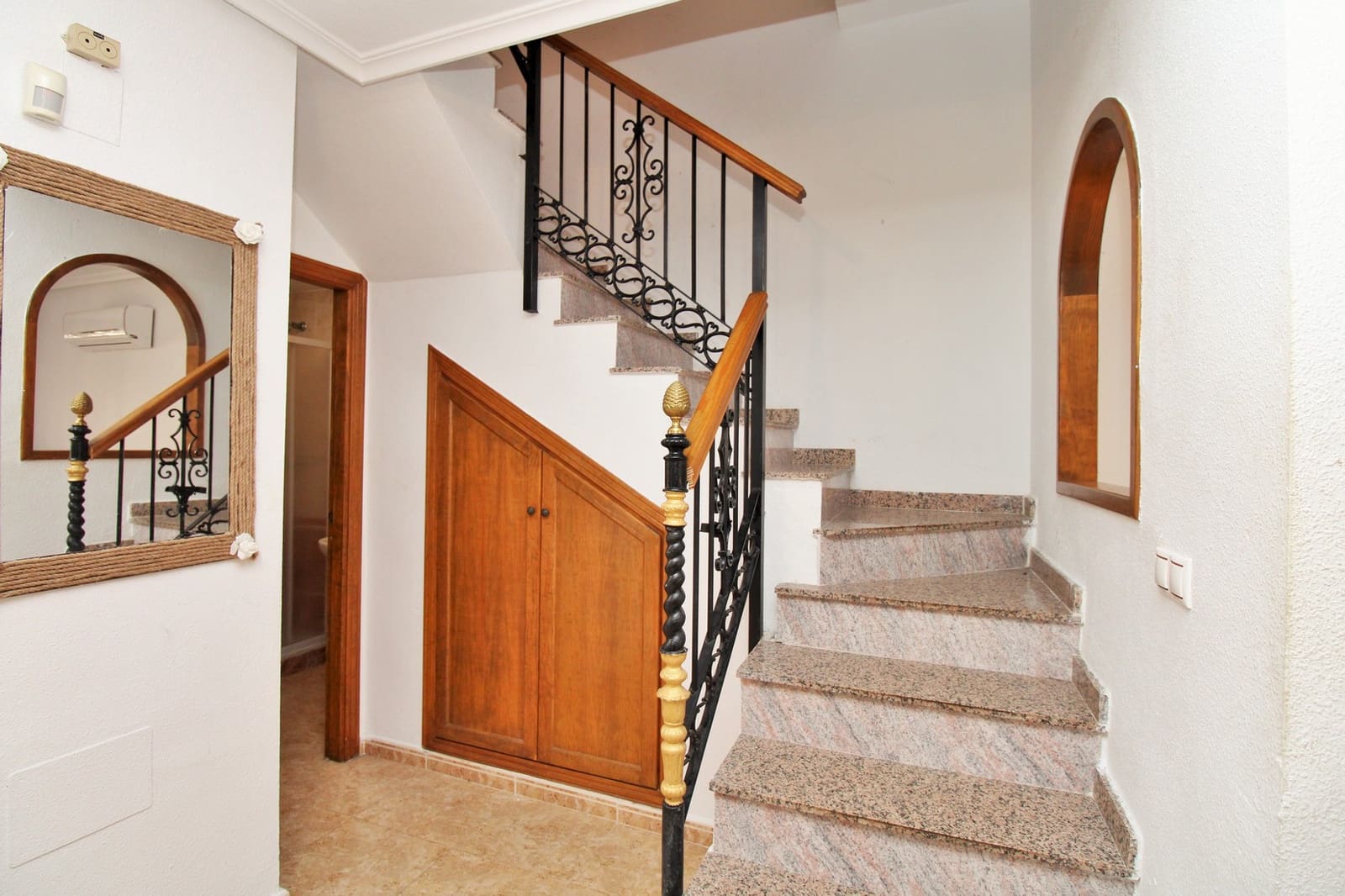 3 sypialnia Dom na sprzedaż w Villamartin z basenem - 164 900 € (Ref: 9199195)