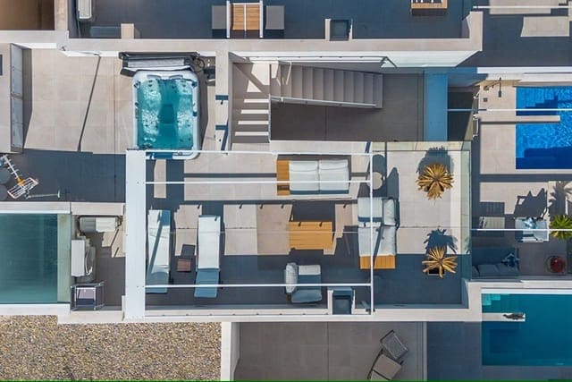 3 soveværelse Villa til salg i Ciudad Quesada med swimmingpool - € 389.000 (Ref: 9199203)