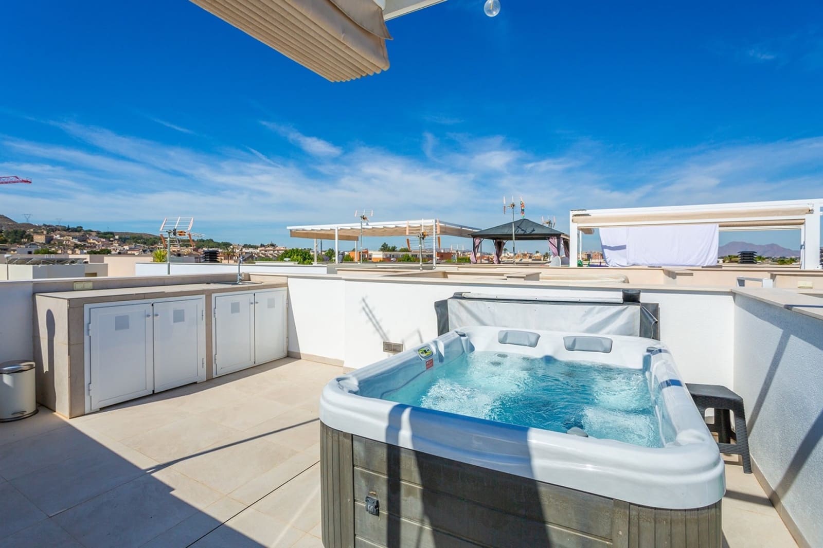 3 soveværelse Villa til salg i Ciudad Quesada med swimmingpool - € 389.000 (Ref: 9199203)