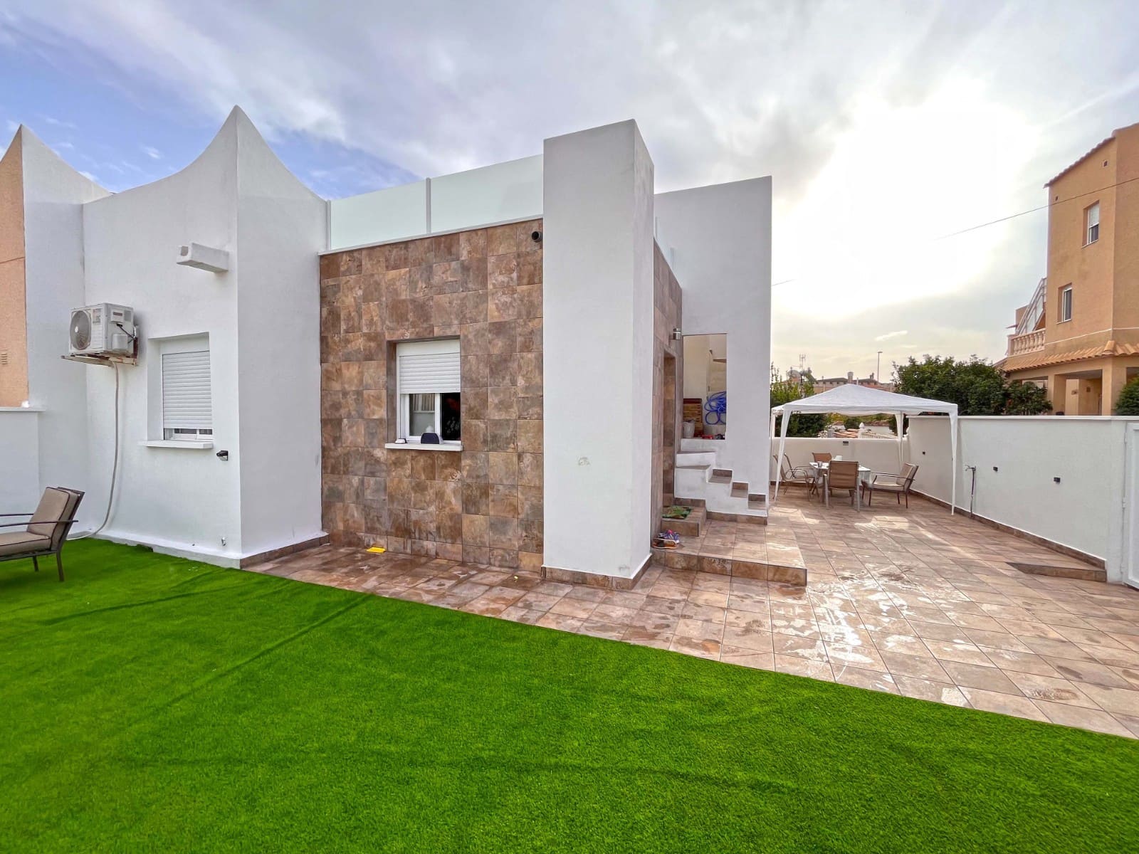 2 makuuhuone Bungalow myytävänä paikassa Playa Flamenca - 219 000 € (Ref: 9199205)