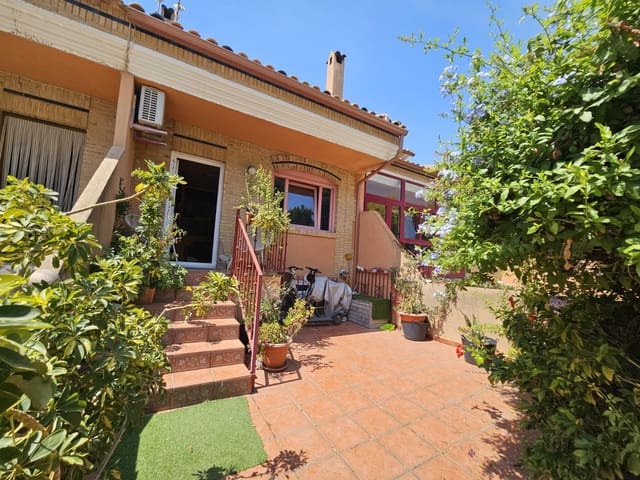 4 sovrum Hus till salu i Torre de la Horadada, Pilar de la Horadada med pool - 255 000 € (Ref: 9199212)