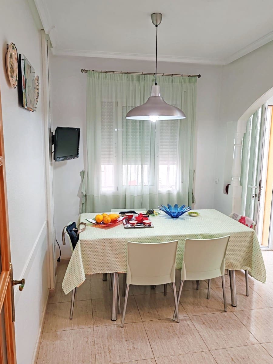 3 soverom Hus til salgs i Los Alcazares med svømmebasseng - € 269 000 (Ref: 9199215)