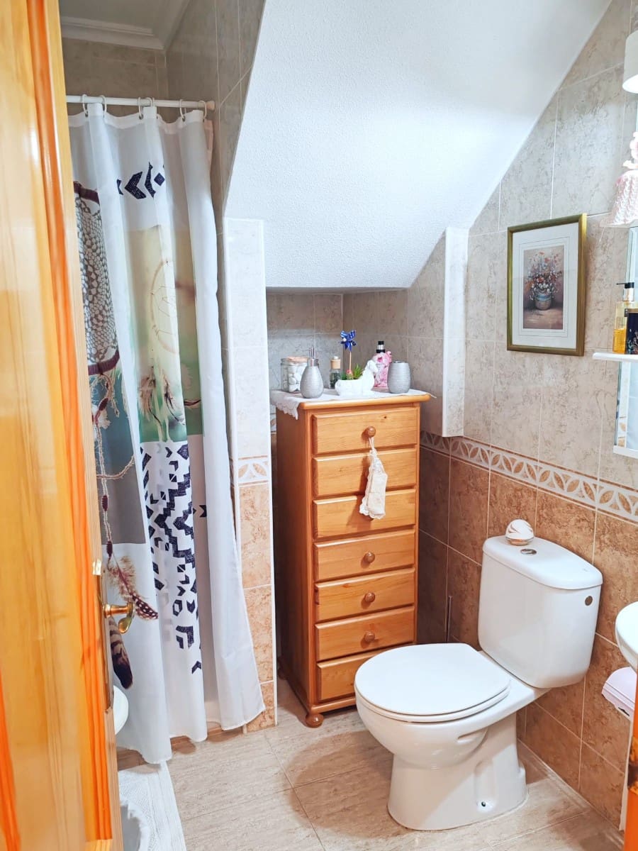 3 soverom Hus til salgs i Los Alcazares med svømmebasseng - € 269 000 (Ref: 9199215)