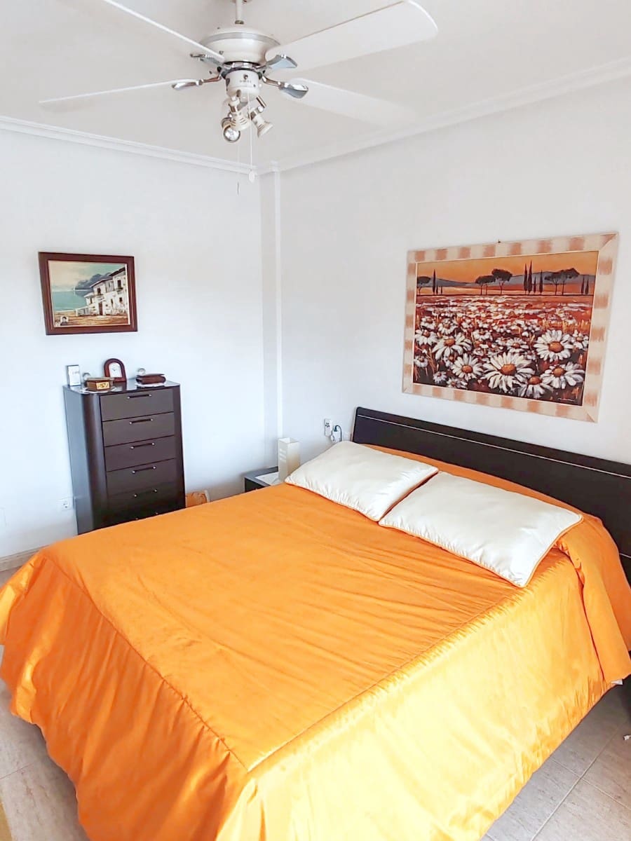 3 soverom Hus til salgs i Los Alcazares med svømmebasseng - € 269 000 (Ref: 9199215)