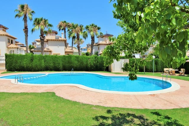 2 soverom Kjedet enebolig til salgs i La Zenia, Orihuela med svømmebasseng - € 239 000 (Ref: 9199216)