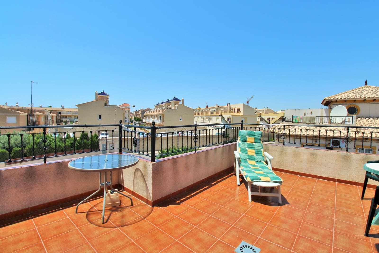 2 soverom Kjedet enebolig til salgs i La Zenia med svømmebasseng - € 239 000 (Ref: 9199216)