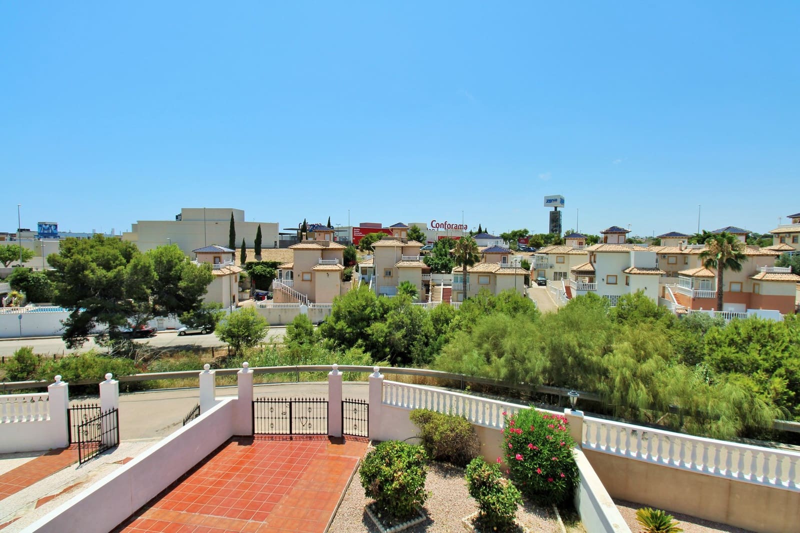 2 soveværelse Byhus til salg i Playa Flamenca med swimmingpool - € 225.000 (Ref: 9199219)