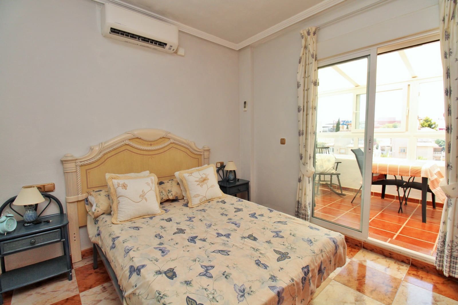 2 soveværelse Byhus til salg i Playa Flamenca med swimmingpool - € 225.000 (Ref: 9199219)