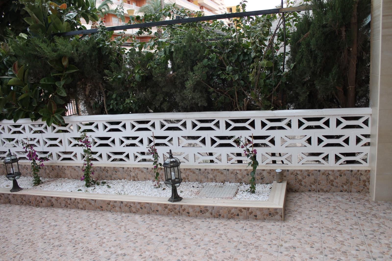 5 soveværelse Byhus til salg i Punta Prima med garage - € 475.000 (Ref: 9199220)