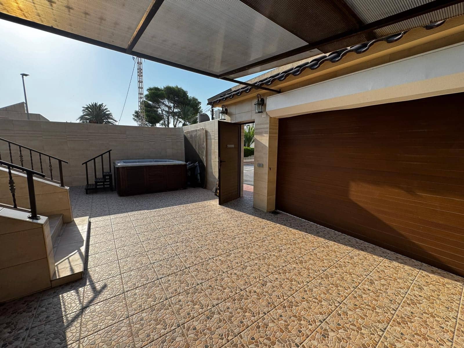 5 soveværelse Byhus til salg i Punta Prima med garage - € 475.000 (Ref: 9199220)