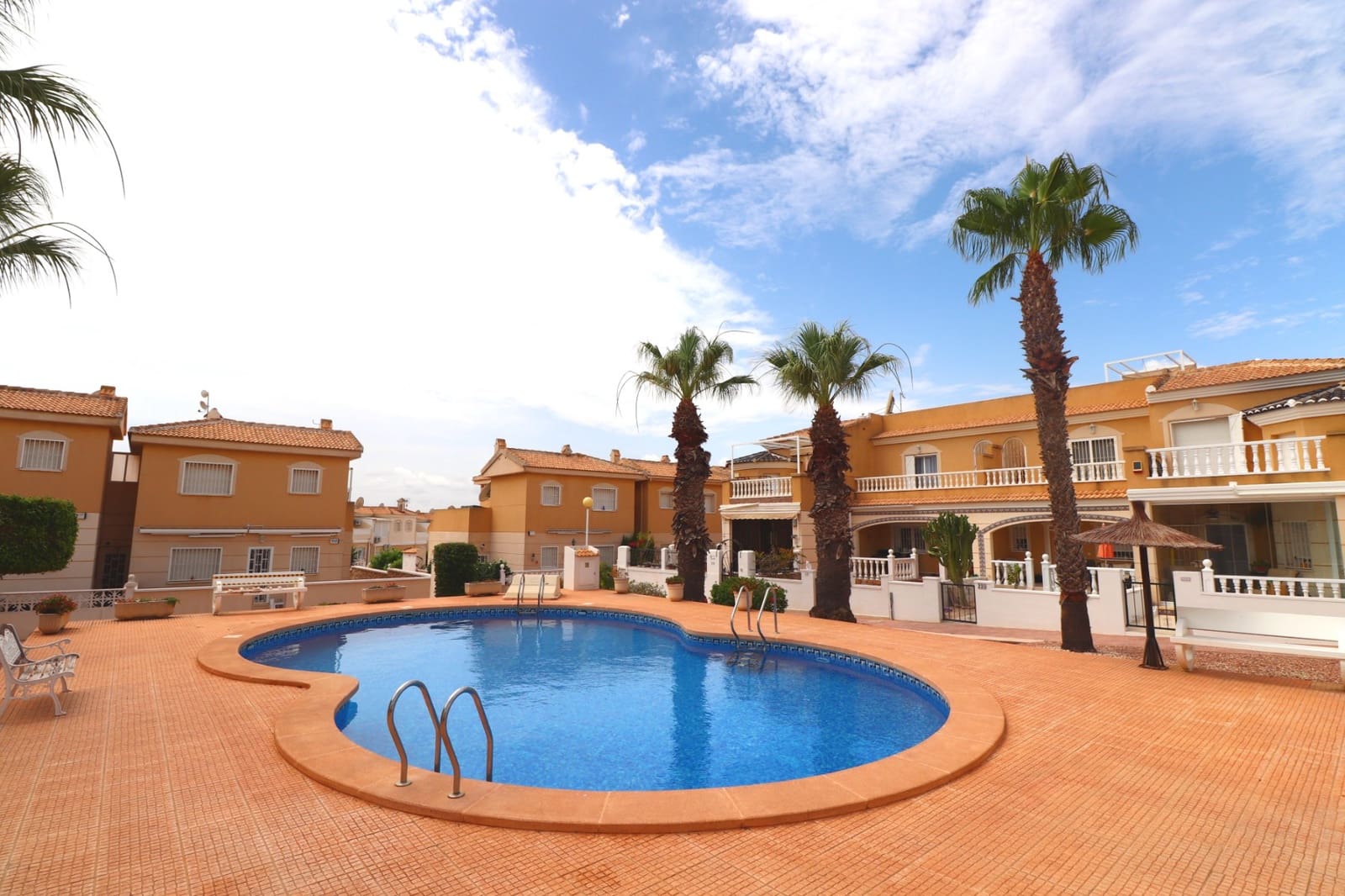 3 bedroom Townhouse for sale in Monte Azul with pool - € 259,950 (Ref: 9199228)