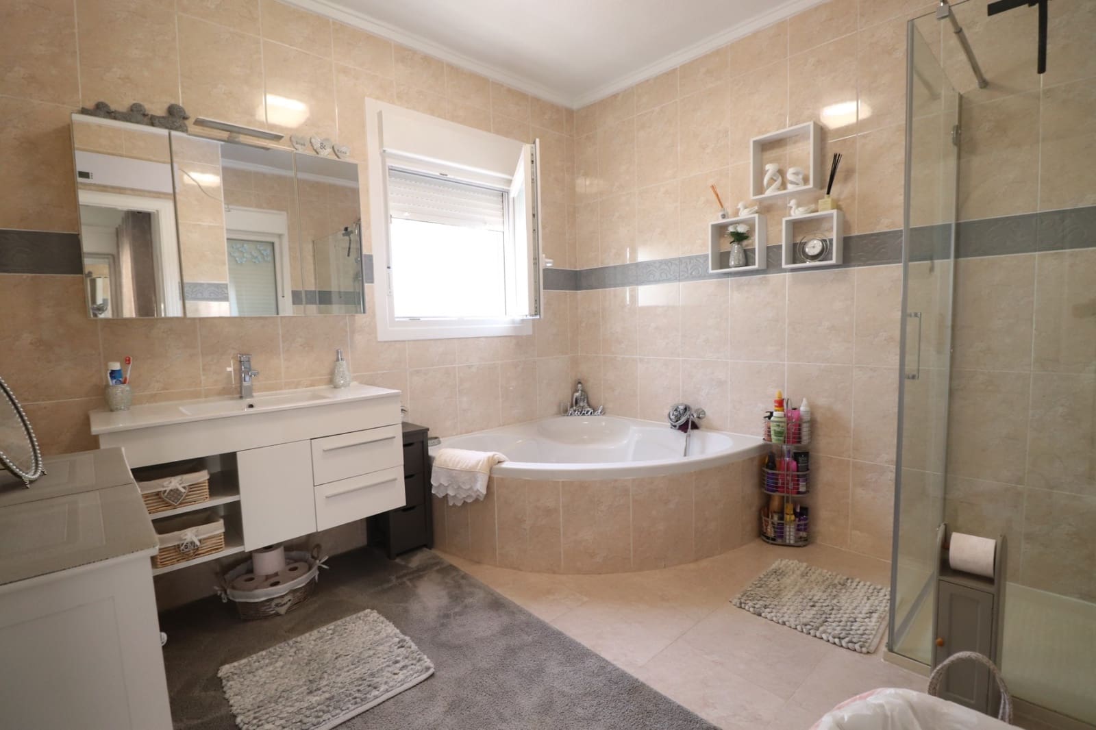 3 bedroom Townhouse for sale in Monte Azul with pool - € 259,950 (Ref: 9199228)