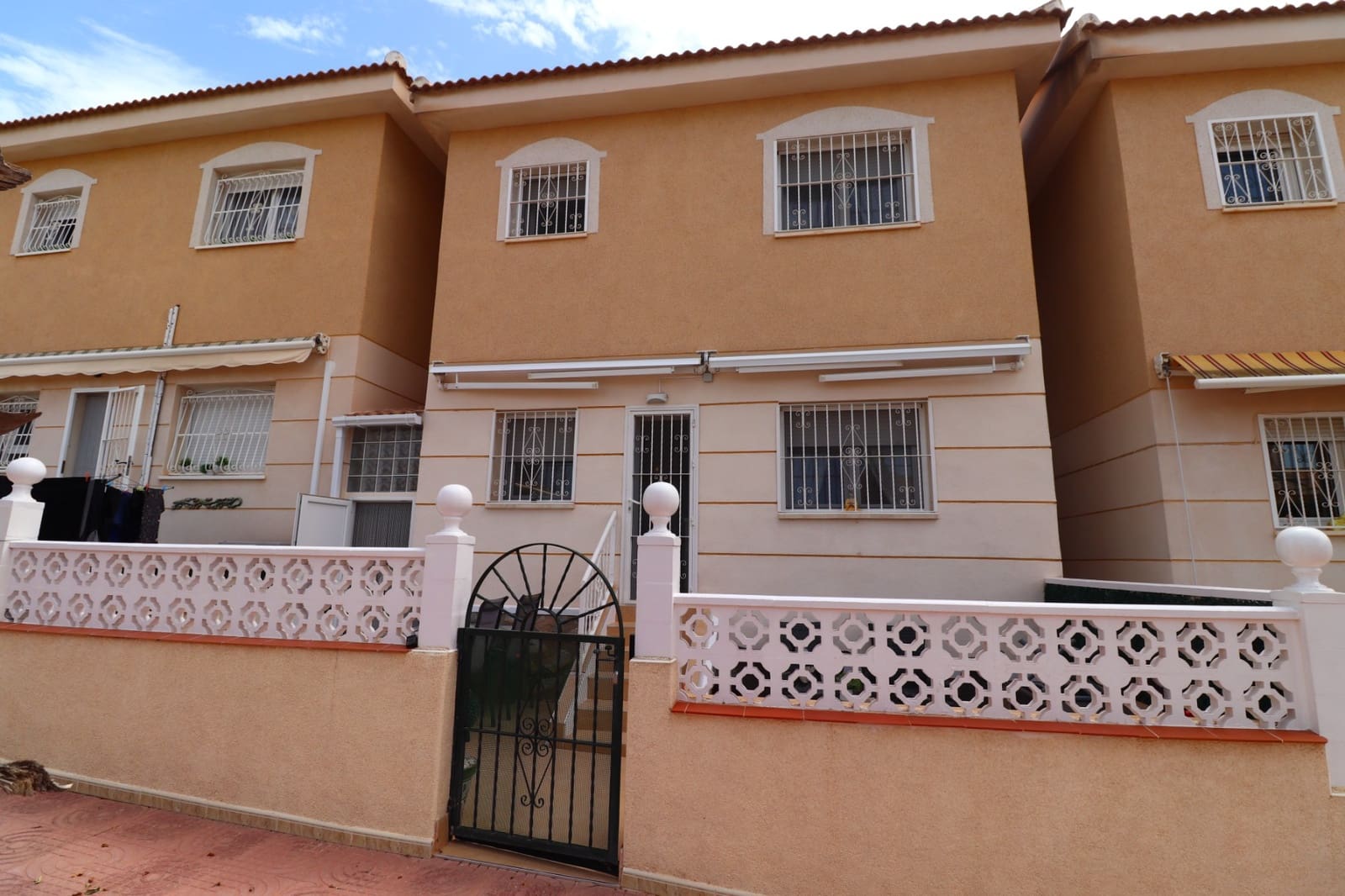 3 bedroom Townhouse for sale in Monte Azul with pool - € 259,950 (Ref: 9199228)