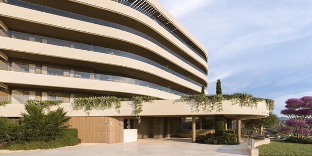 2 sypialnia Apartament na sprzedaż w Zona Calvario, Estepona z basenem garażem - 795 000 € (Ref: 9221483)