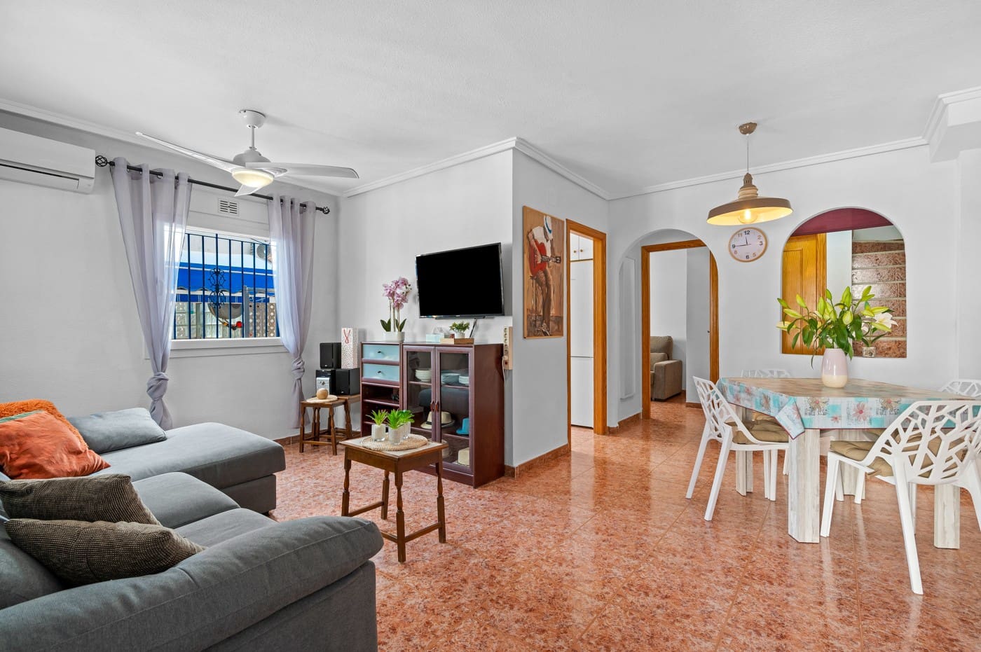 3 soveværelse Rækkehus til salg i Torrevieja med swimmingpool - € 195.000 (Ref: 9265114)