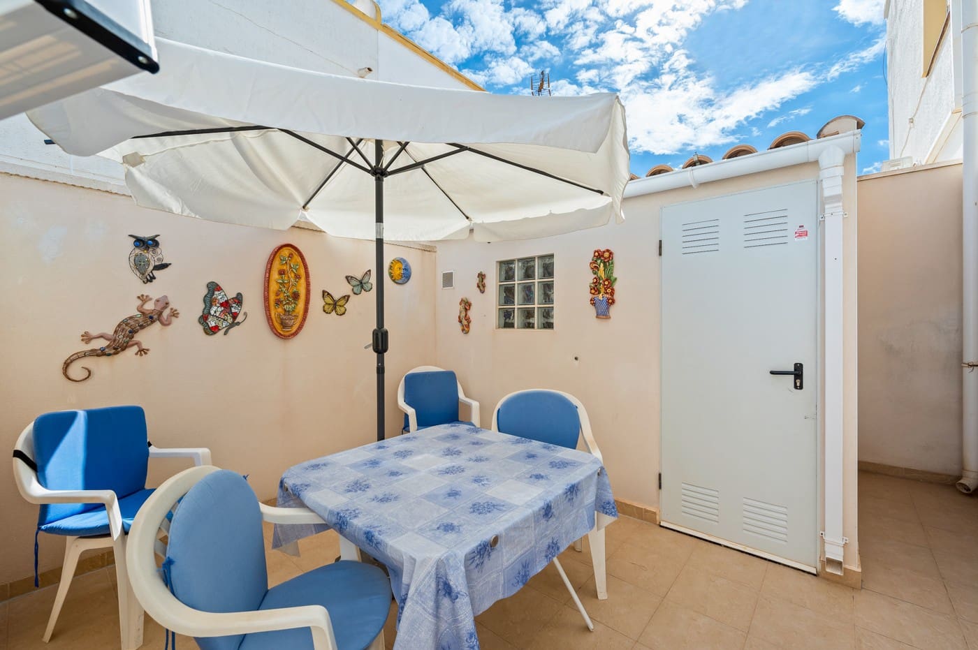 3 soveværelse Rækkehus til salg i Torrevieja med swimmingpool - € 195.000 (Ref: 9265114)