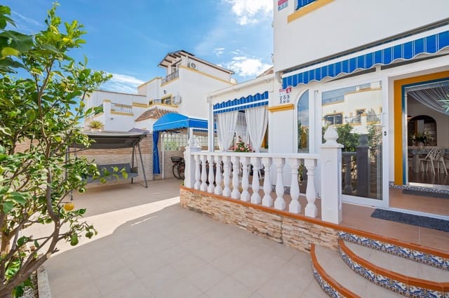 3 soverom Rekkehus til salgs i Avenida Habaneras - Curva de Palangre, Torrevieja med svømmebasseng - € 195 000 (Ref: 9265114)