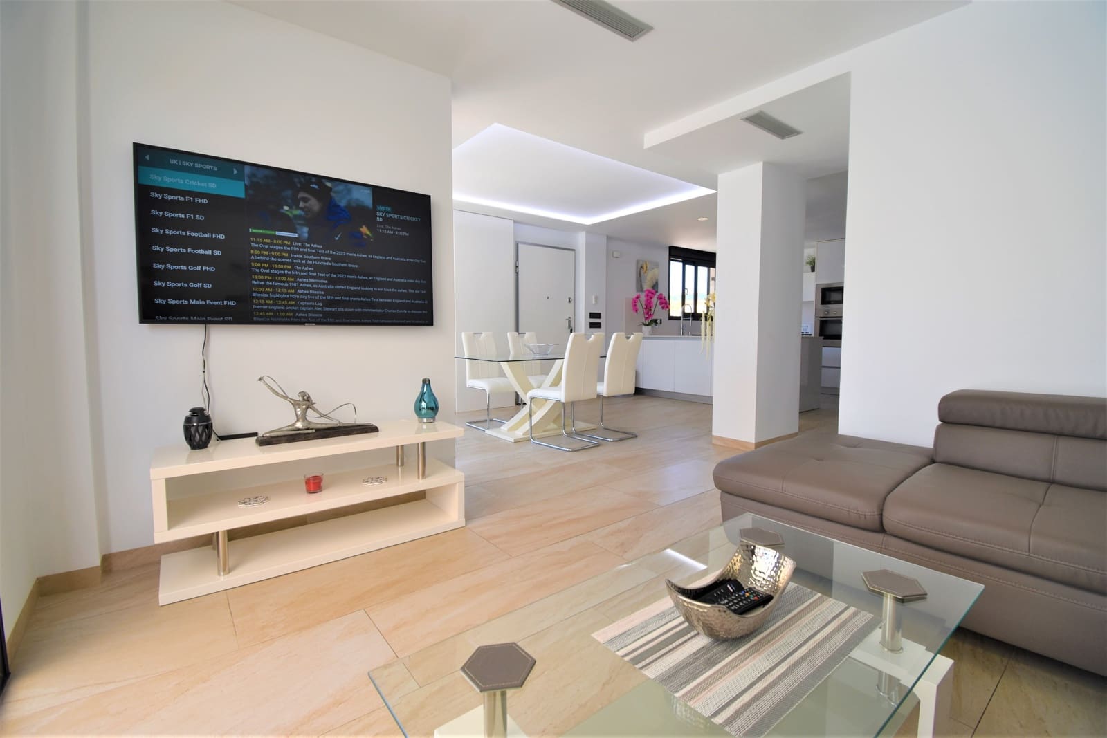 3 quarto Moradia para venda em Villamartin com piscina garagem - 475 000 € (Ref: 9291077)