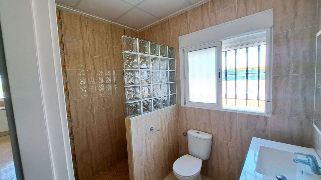 3 bedroom Villa for sale in Catral with pool - € 375,000 (Ref: 9291079)