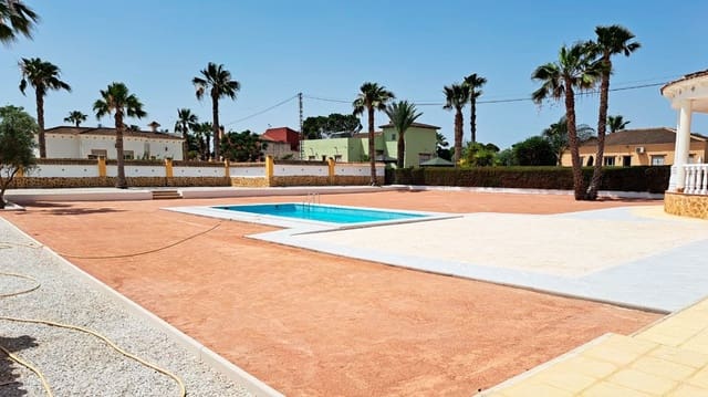 3 bedroom Villa for sale in Catral with pool - € 375,000 (Ref: 9291079)