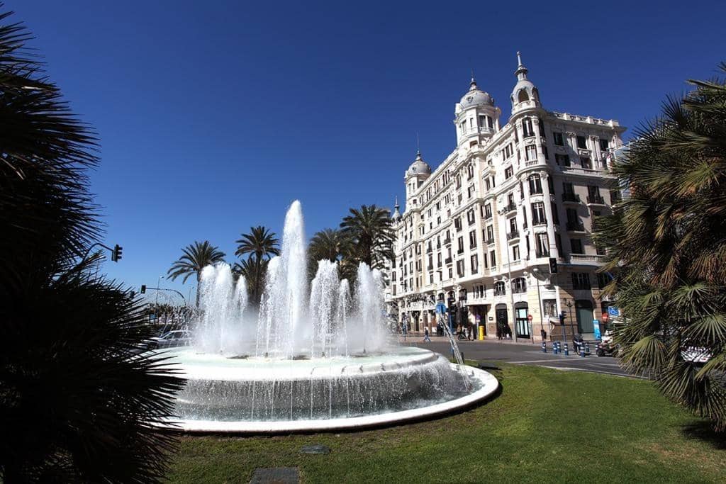 3 sypialnia Apartament na sprzedaż w Miasto Alicante / Alacant z basenem garażem - 468 600 € (Ref: 9303136)