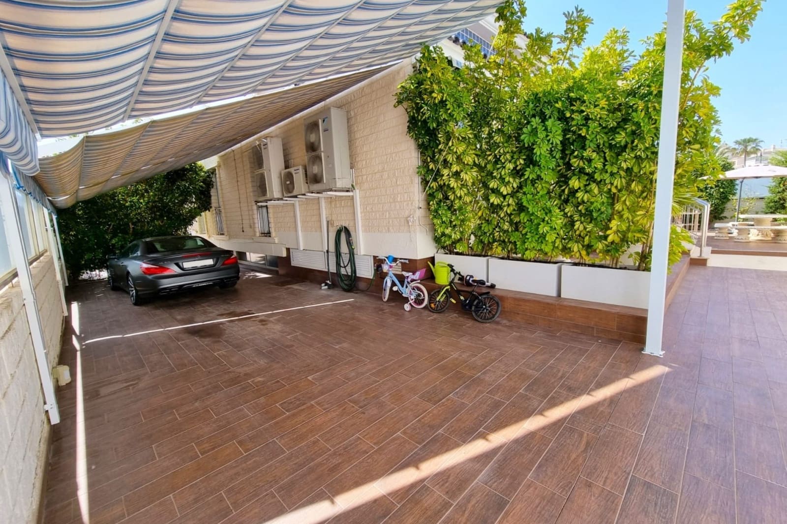 5 soveværelse Villa til salg i La Mata med swimmingpool - € 980.000 (Ref: 9312375)