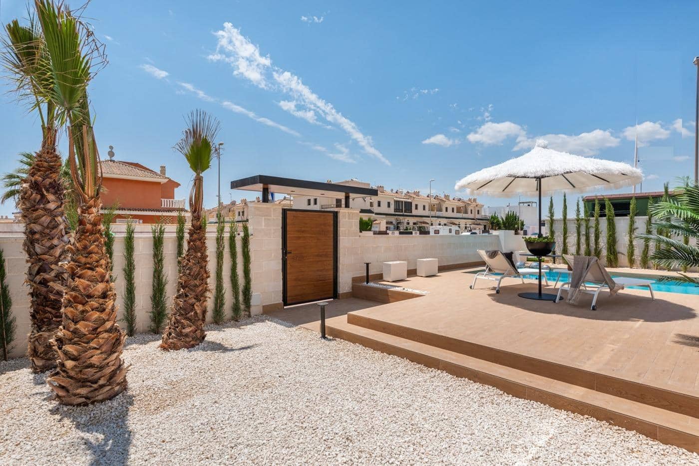 3 bedroom Villa for sale in Ciudad Quesada with pool garage - € 884,450 (Ref: 9330974)