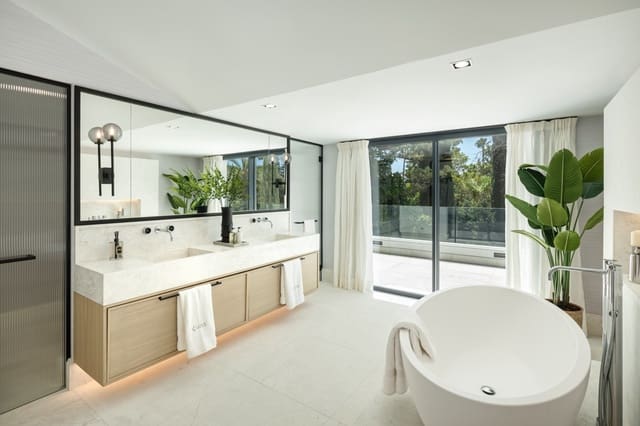 7 sypialnia Willa na sprzedaż w Las Brisas, Marbella - 19 500 000 € (Ref: 9350923)