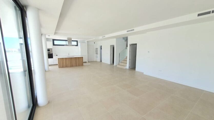 Chalet de 4 habitaciones en Manilva en venta - 1.065.000 € (Ref: 9350944)