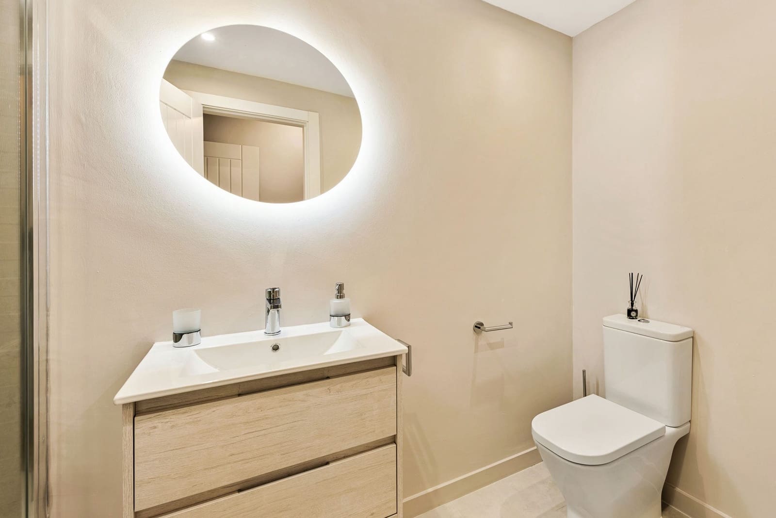 2 Zimmer Apartment zu verkaufen in Benahavis mit Pool Garage - 311.000 € (Ref: 9351170)