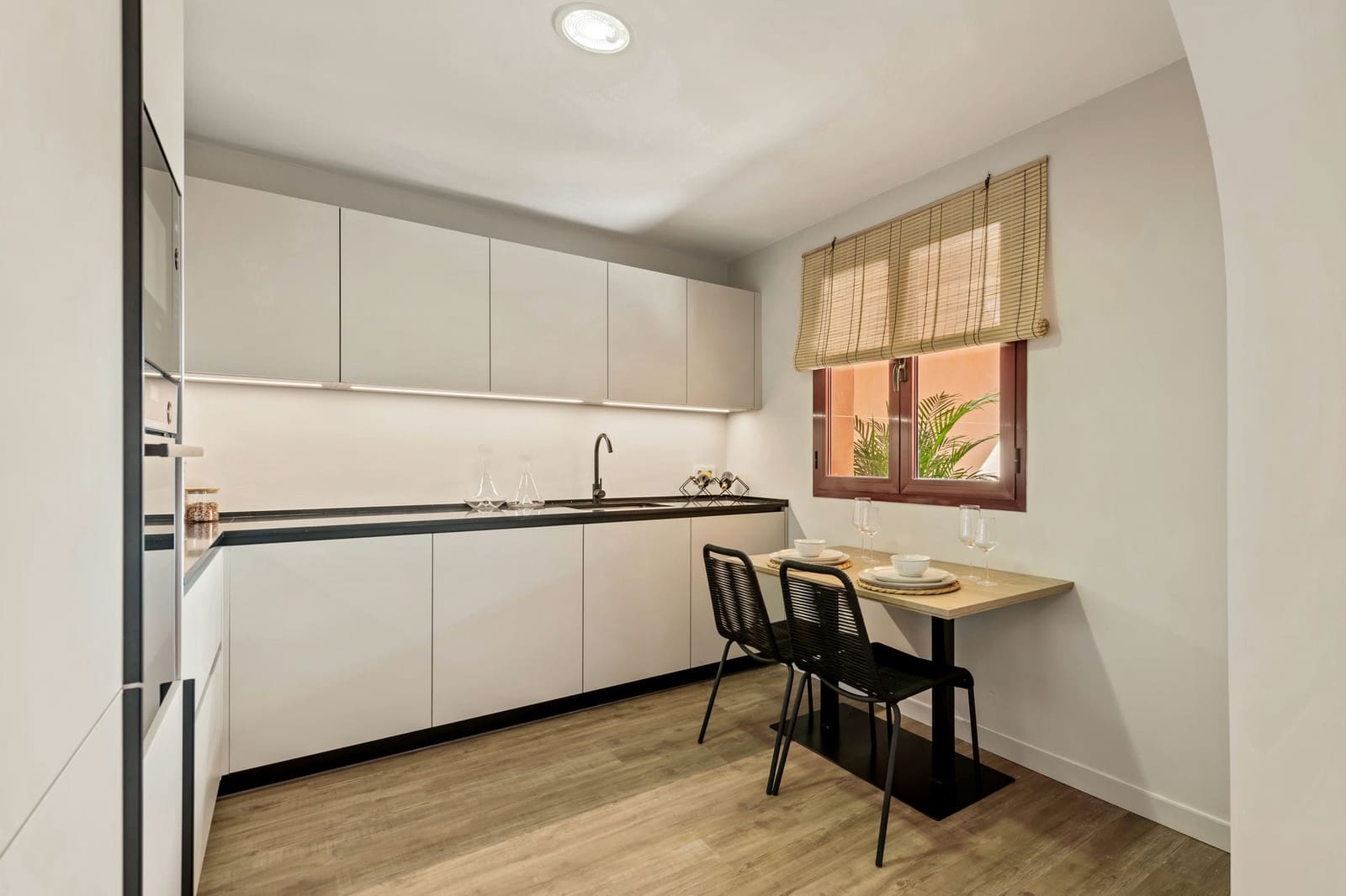 2 Zimmer Apartment zu verkaufen in Benahavis mit Pool Garage - 311.000 € (Ref: 9351170)