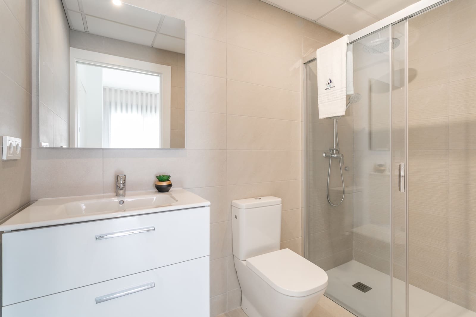 2 sypialnia Apartament na sprzedaż w Torrevieja z basenem - 285 000 € (Ref: 9351317)