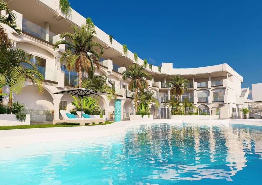 Apartamento de 2 habitaciones en Torre de Benagalbon en venta con piscina garaje - 349.000 € (Ref: 9352034)