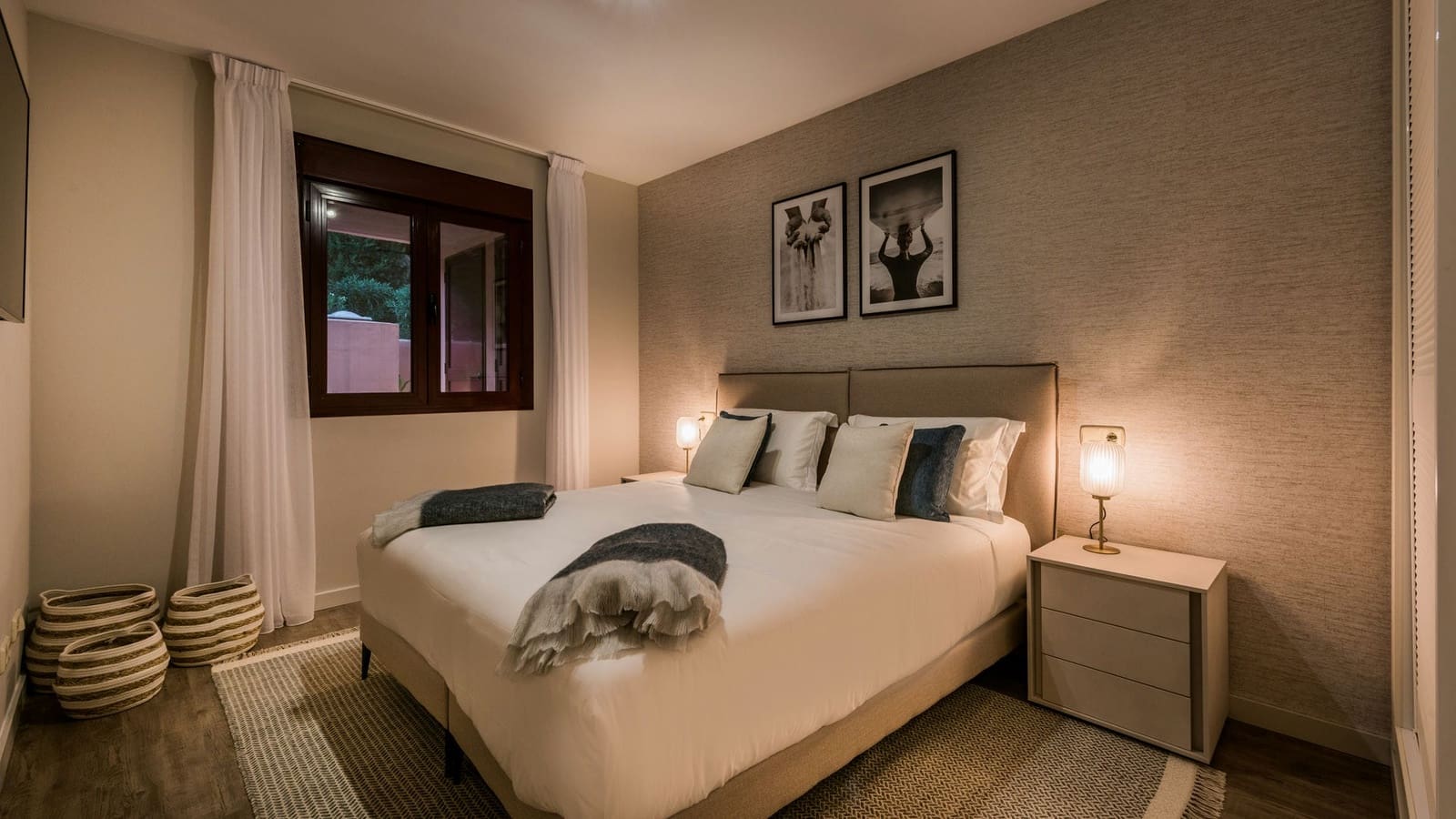 2 bedroom Apartment for sale in Benahavis with pool garage - € 299,000 (Ref: 9352300)