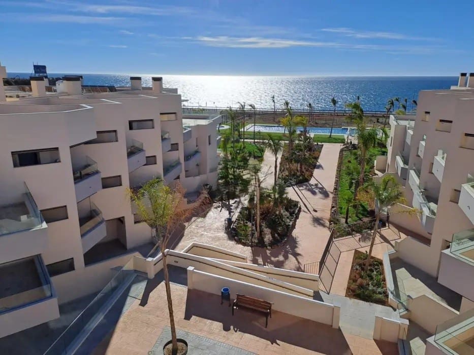 1 bedroom Apartment for sale in Almayate with pool - € 341,000 (Ref: 9352309)