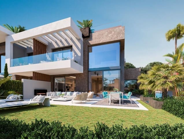 4 soveværelse Villa til salg i Río Real, Marbella med swimmingpool garage - € 1.960.000 (Ref: 9352388)