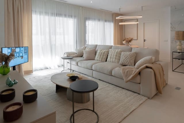 3 soveværelse Lejlighed til salg i San Pedro de Alcántara Pueblo, Marbella med swimmingpool - € 440.000 (Ref: 9352494)
