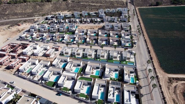 Chalet de 3 habitaciones en Algorfa en venta - 535.000 € (Ref: 9566069)