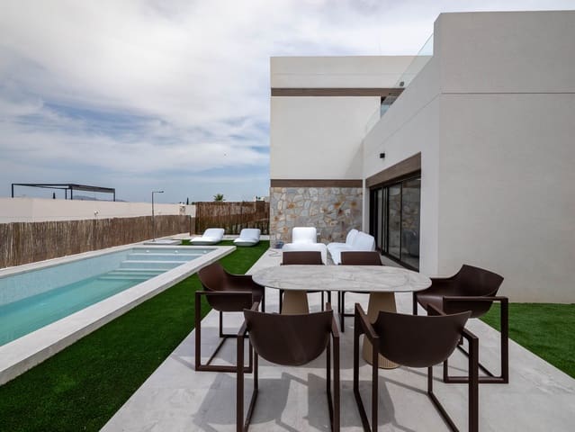 3 bedroom Villa for sale in Algorfa - € 489,000 (Ref: 9566069)