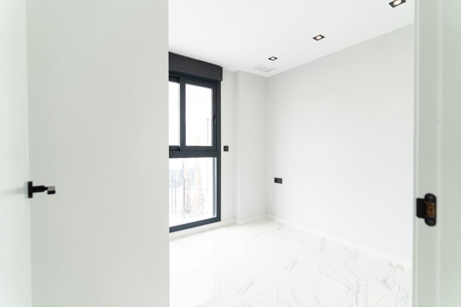 4 slaapkamer Villa te koop in Orihuela Costa met zwembad garage - € 699.900 (Ref: 9791623)