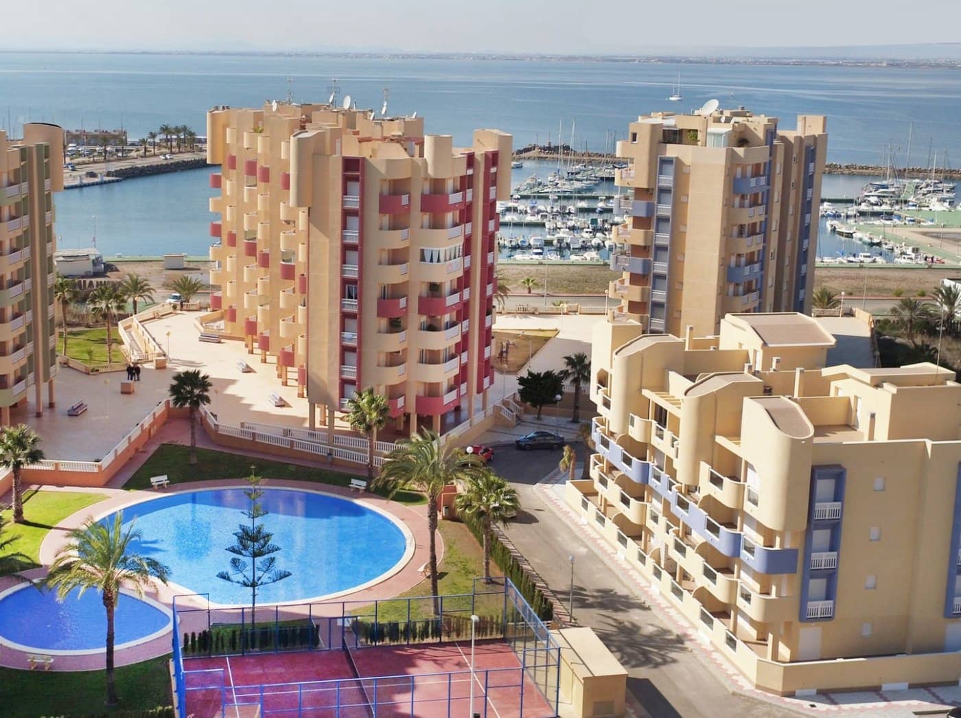 3 chambre Appartement à vendre à La Manga del Mar Menor avec piscine - 240 052 € (Ref: 9791827)