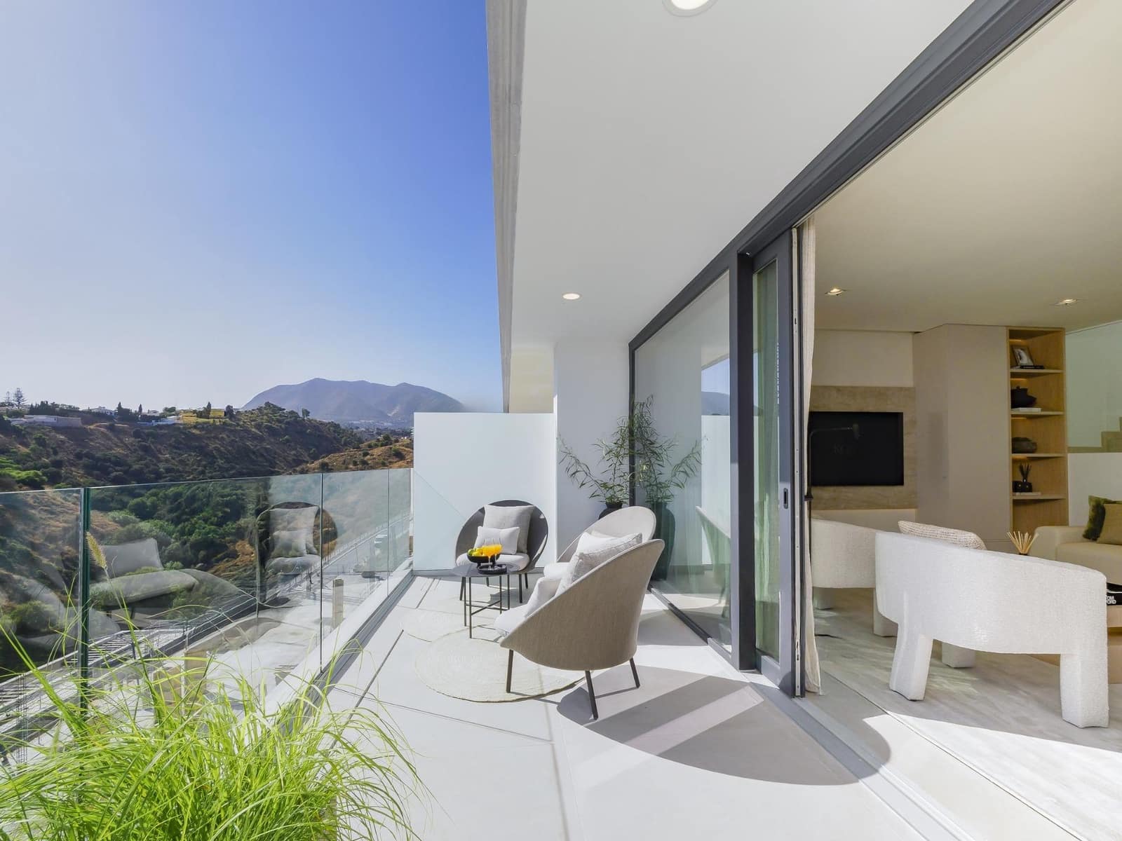 4 bedroom Townhouse for sale in Fuengirola with pool - € 1,300,000 (Ref: 9792242)