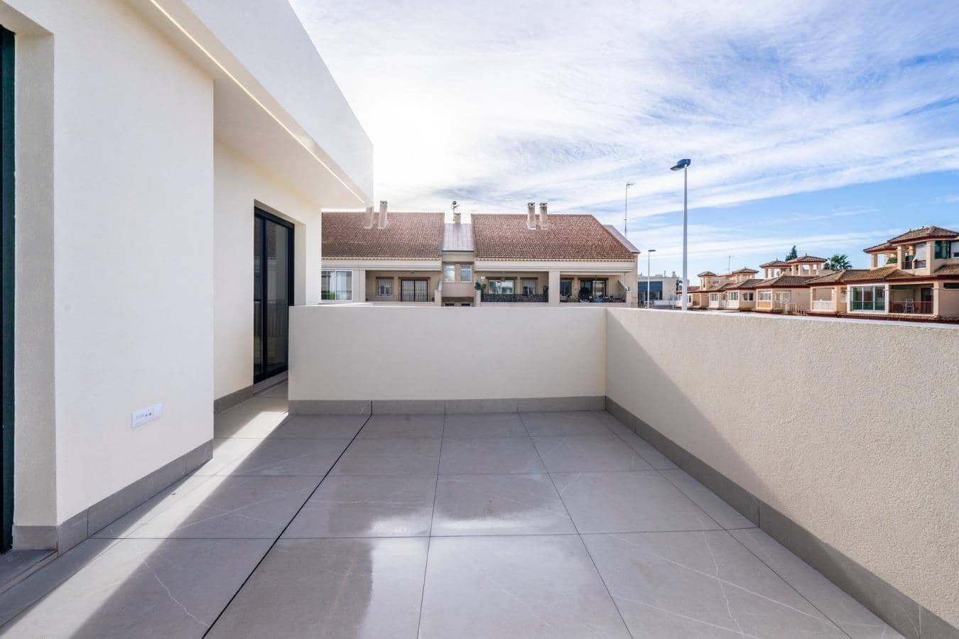 3 soverom Villa til salgs i Roldan med svømmebasseng garasje - € 415 950 (Ref: 9792571)