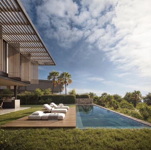 4 bedroom Villa for sale in Los Naranjos, Marbella with pool - € 4,800,000 (Ref: 9794244)