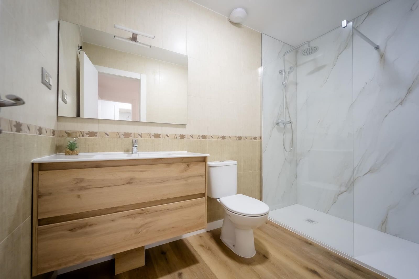 2 bedroom Apartment for sale in Cuevas del Almanzora with pool garage - € 125,900 (Ref: 9856916)